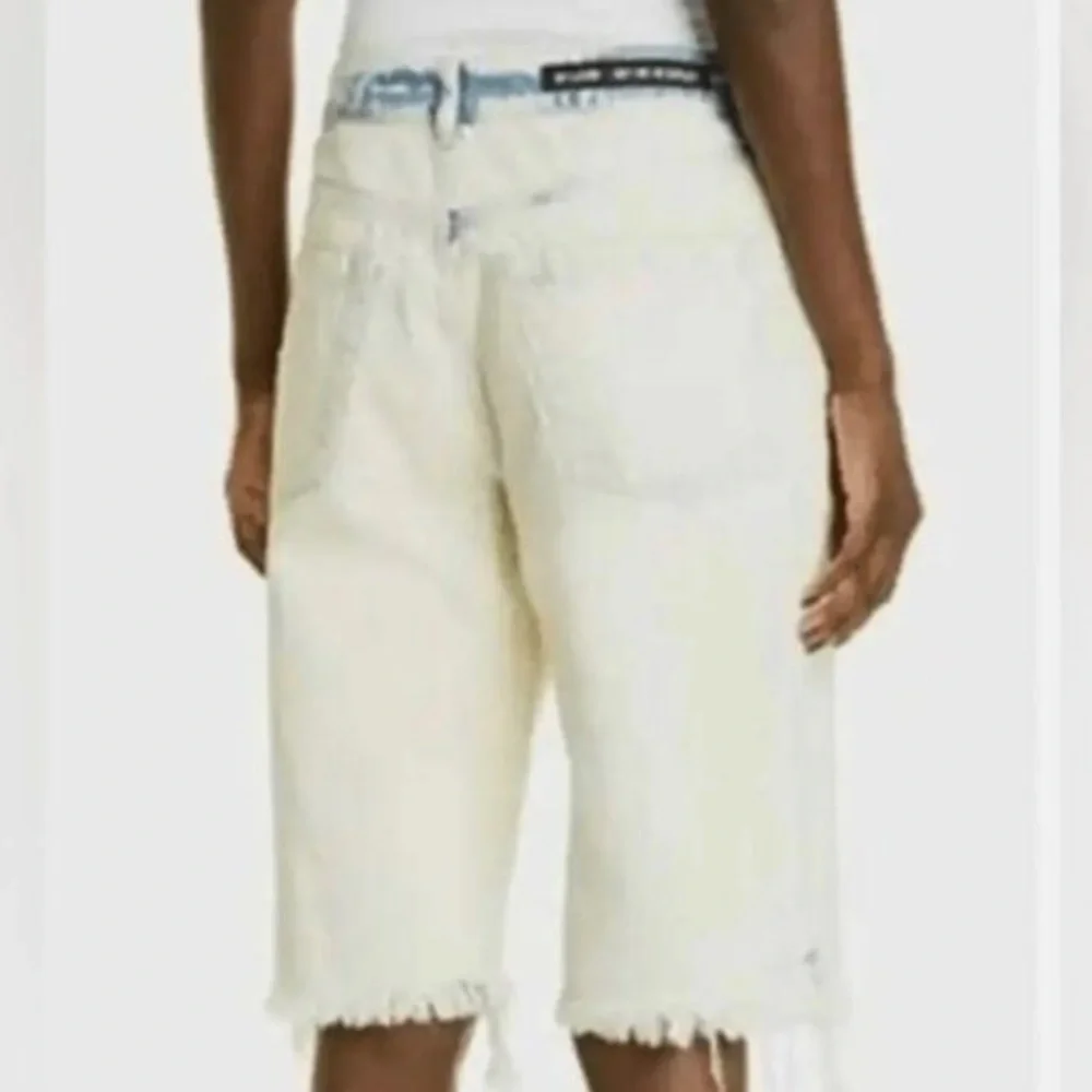 NWOT Ork & Acorn Ninety Three Long-Cut Off Frayed Hem Acid Wash Shorts Size 27.
